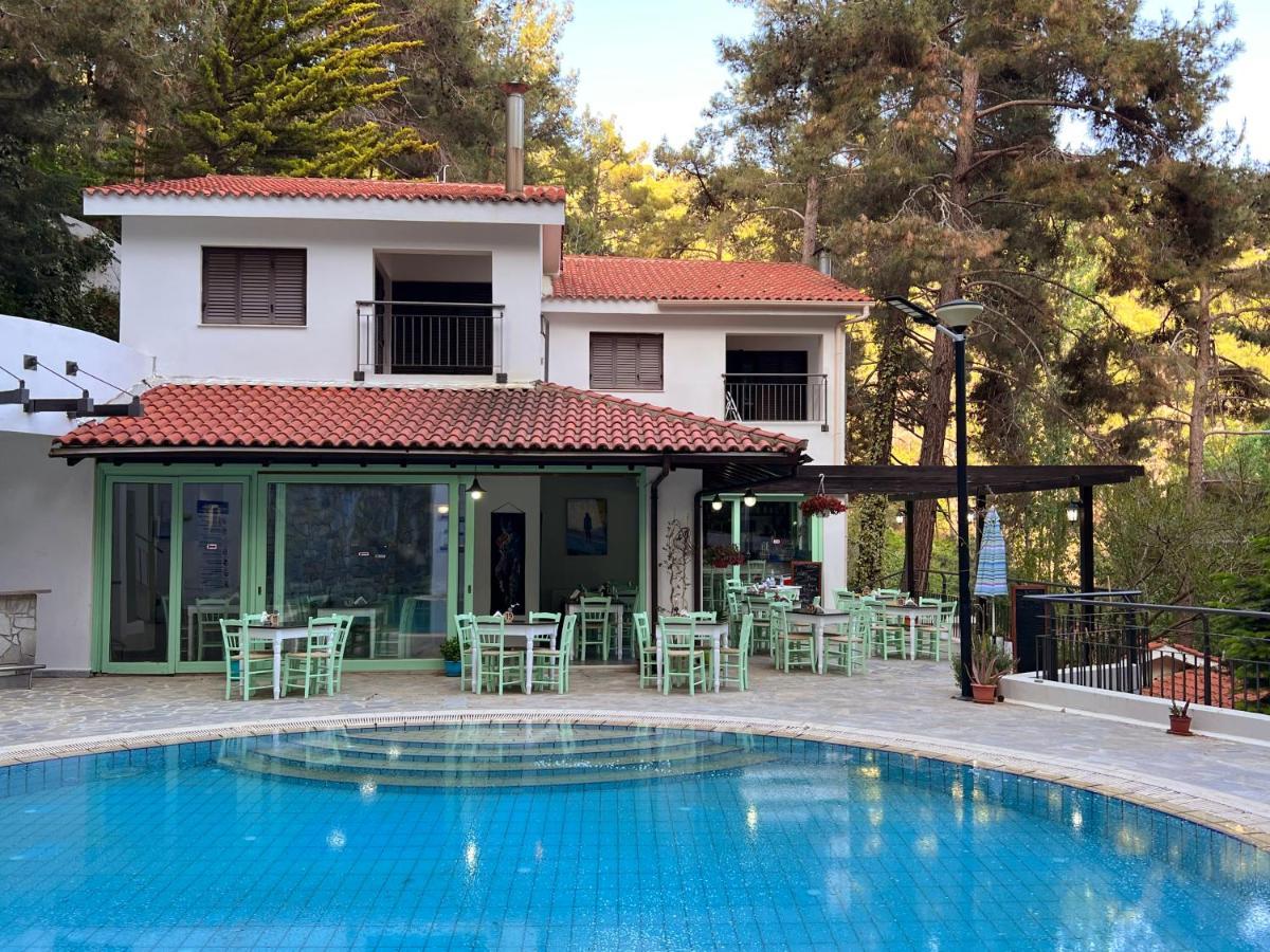 Poed Residences Platres Exterior photo